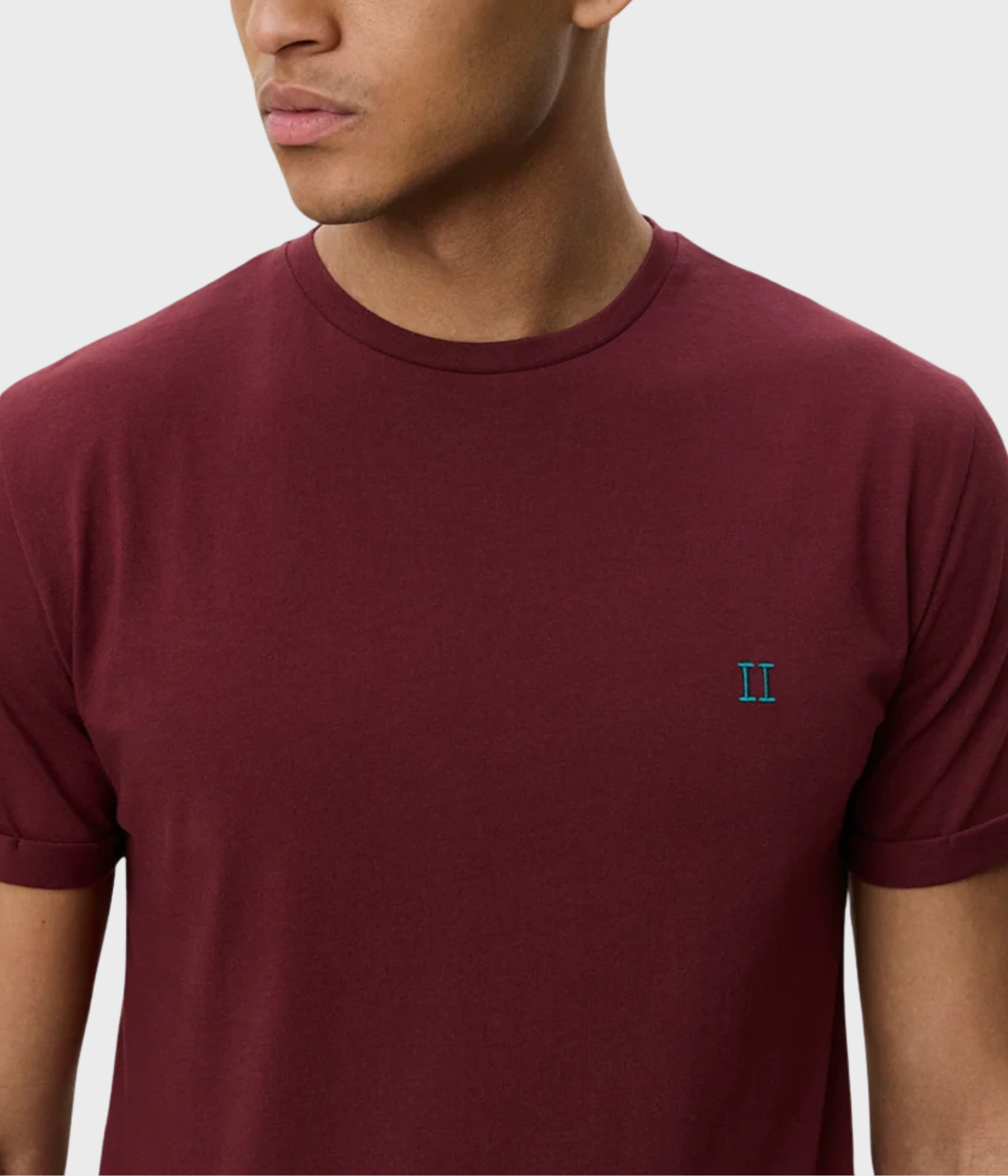 Core Seasonal T-Shirt (654 Chocolate Truffle Red)