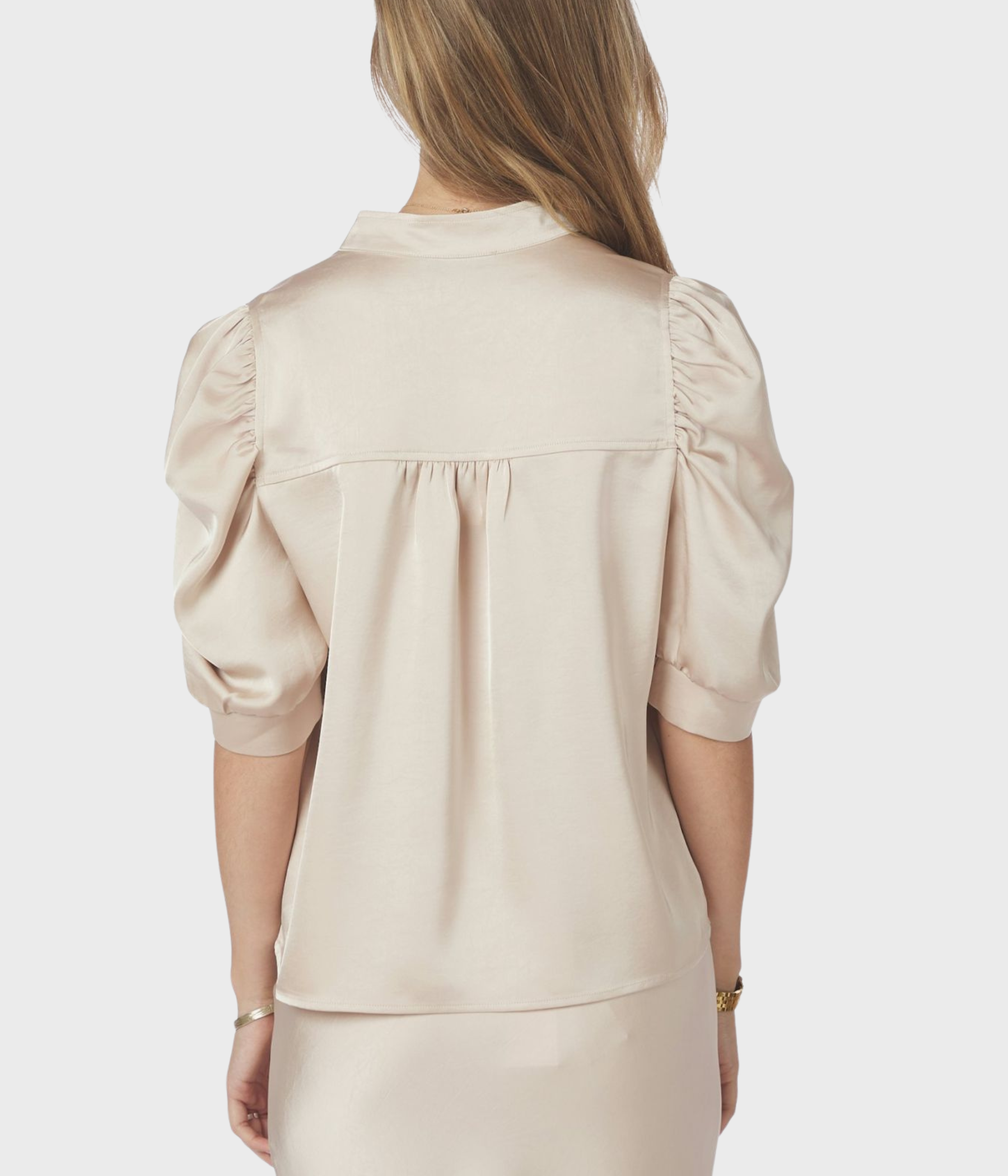 Roella Heavy Sateen Blouse. (720 Champagne)