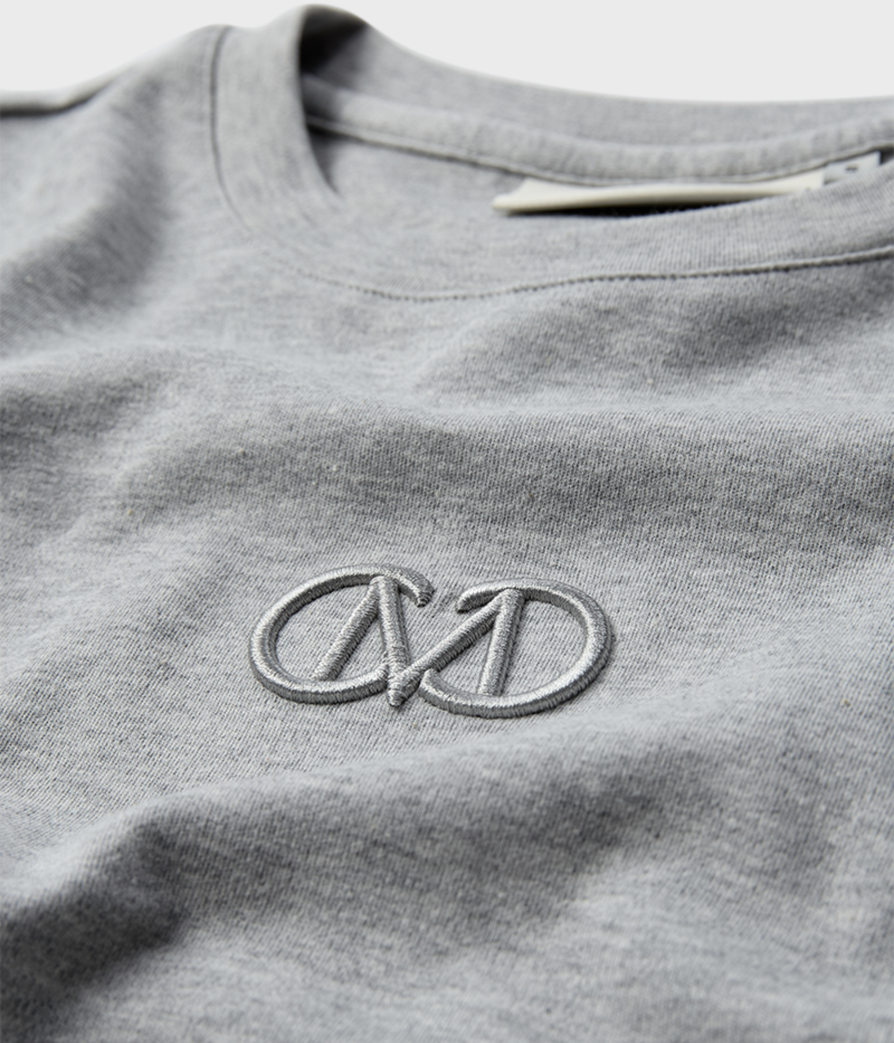 CMMUSE-TEE. (1030 Light Grey Melange)