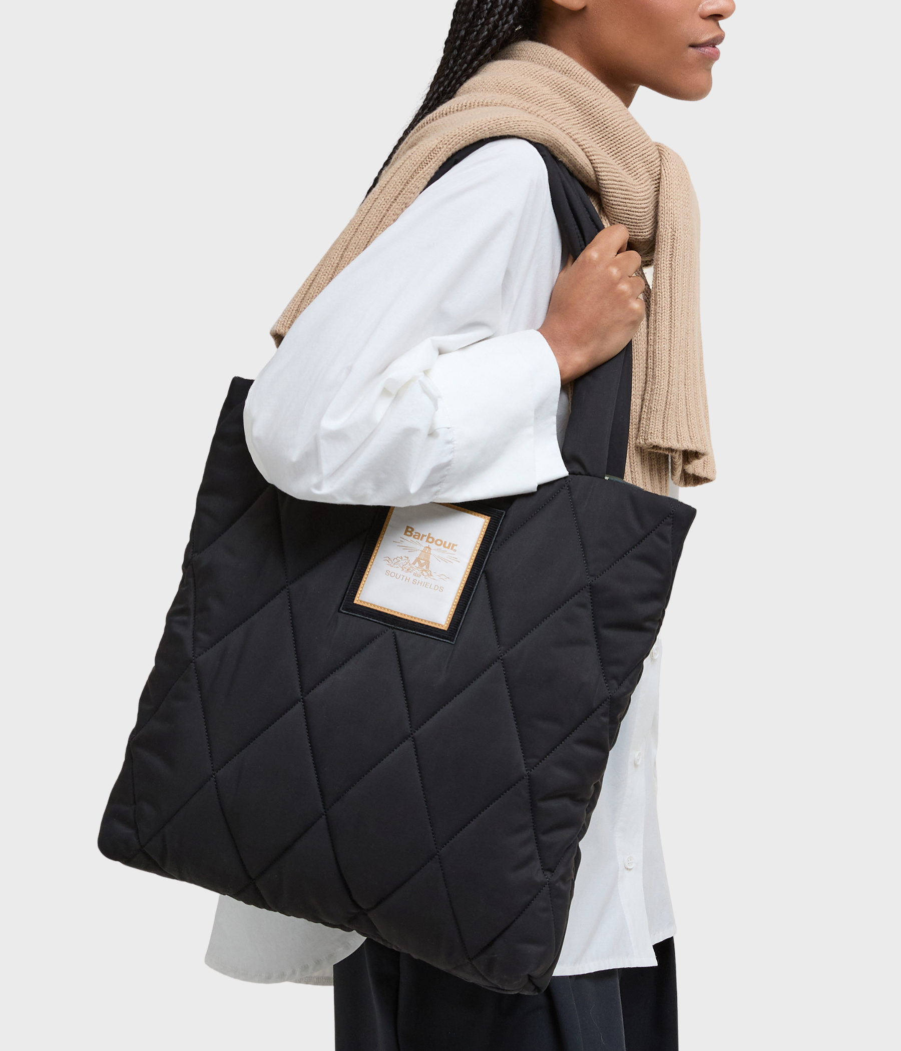 Barbour Mariah Quilted Tote Bag (BK31 Black/classic)