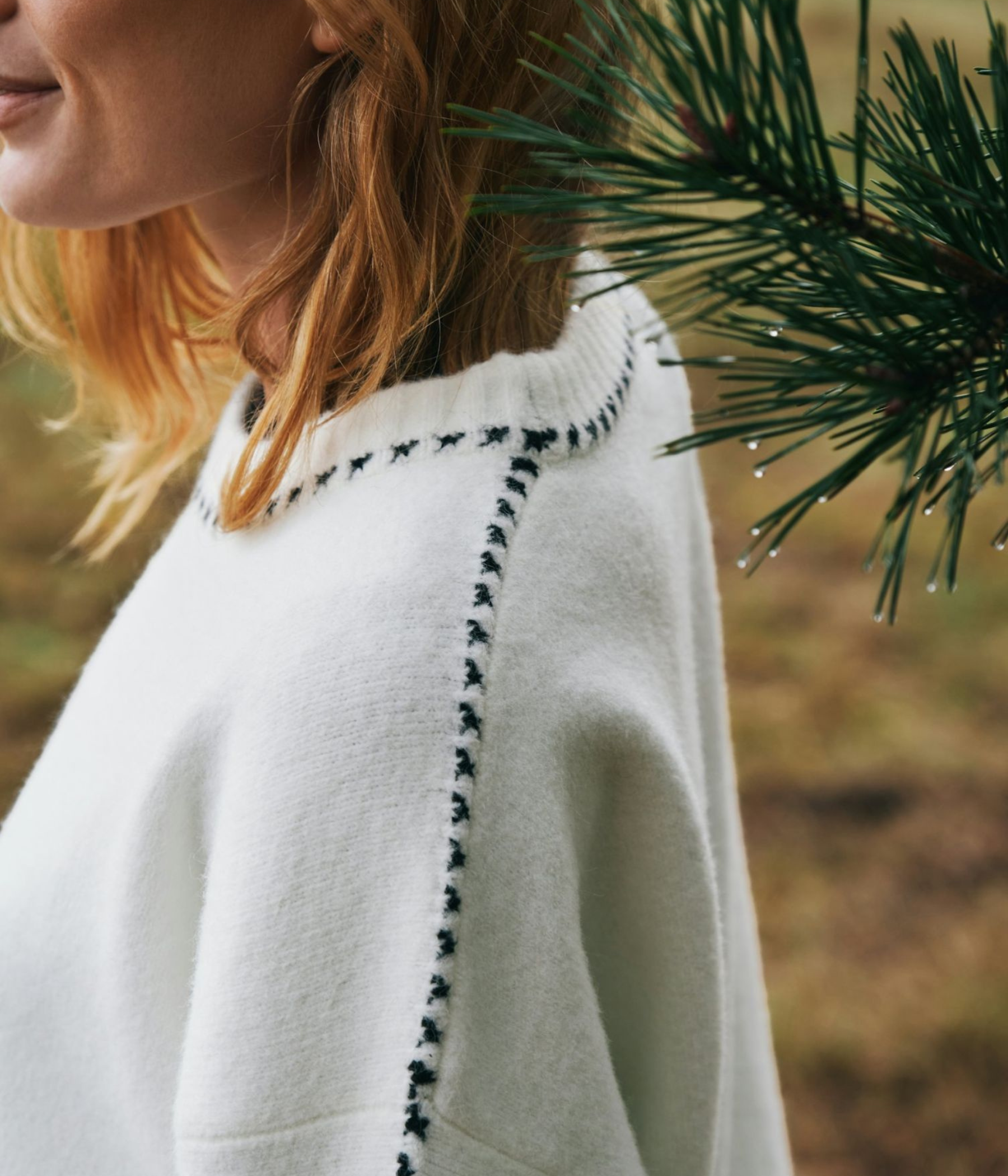 Roeme Knit Stitch Blouse. (121 Off White)