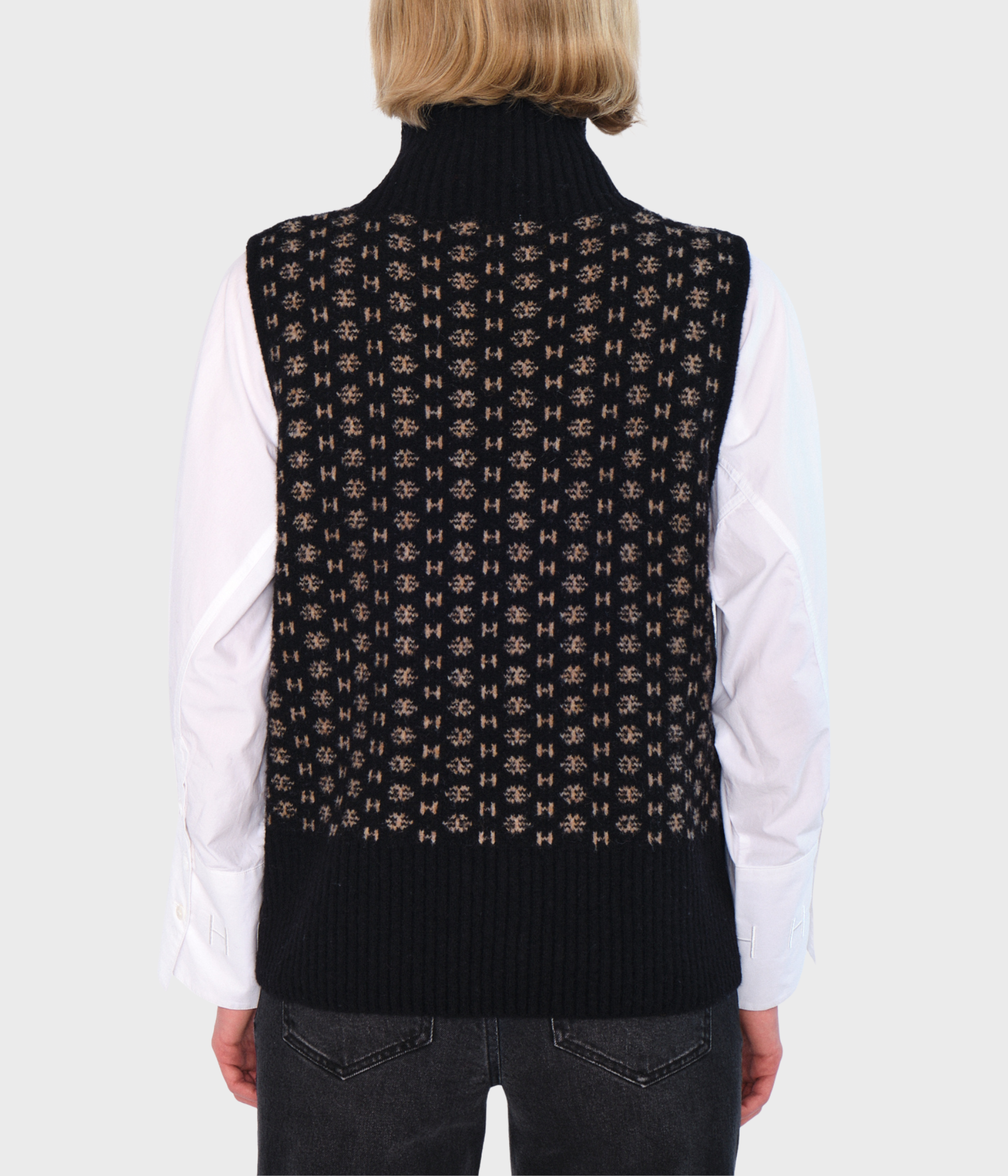 LOGO Vest (9000Jet Black)