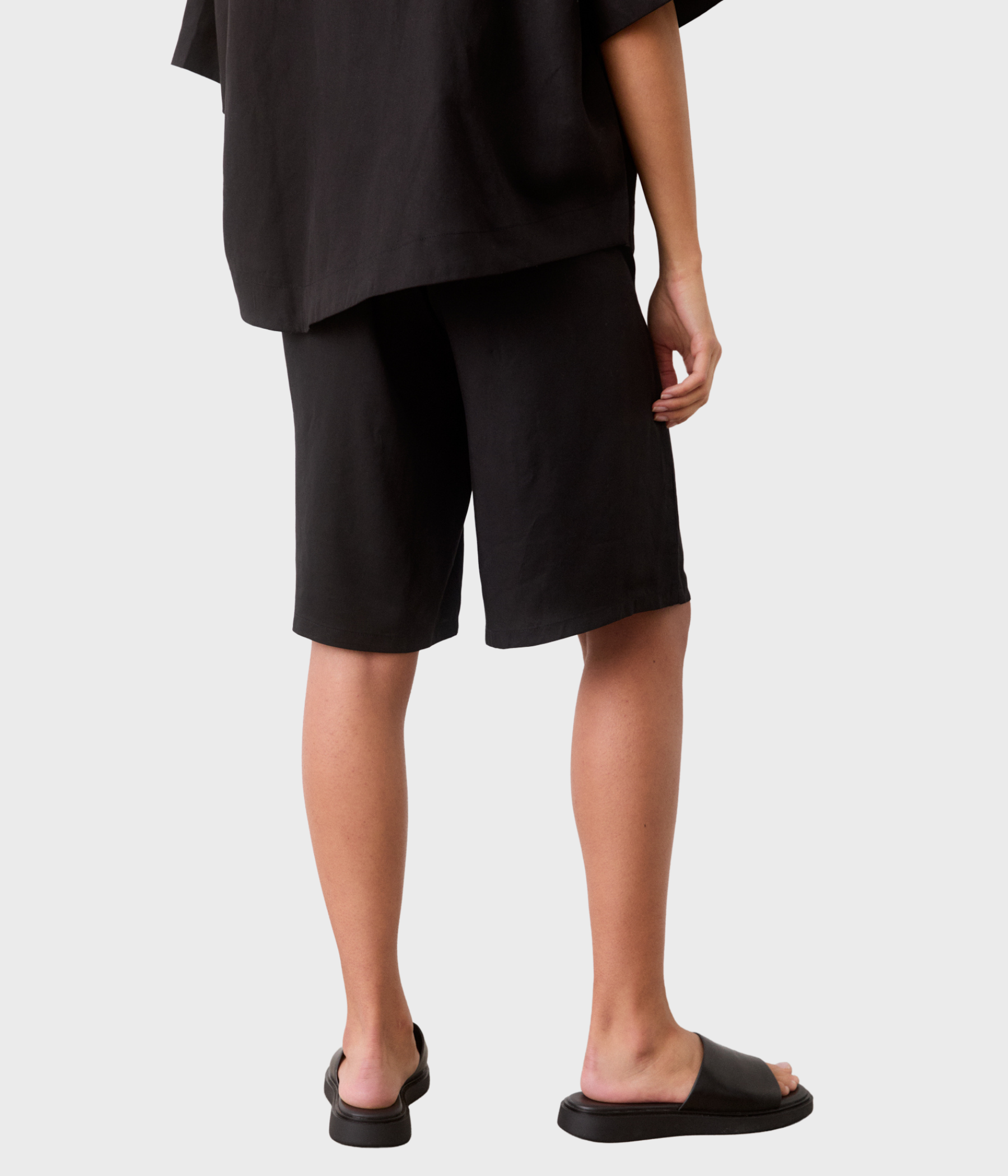Lyon Shorts (Black)