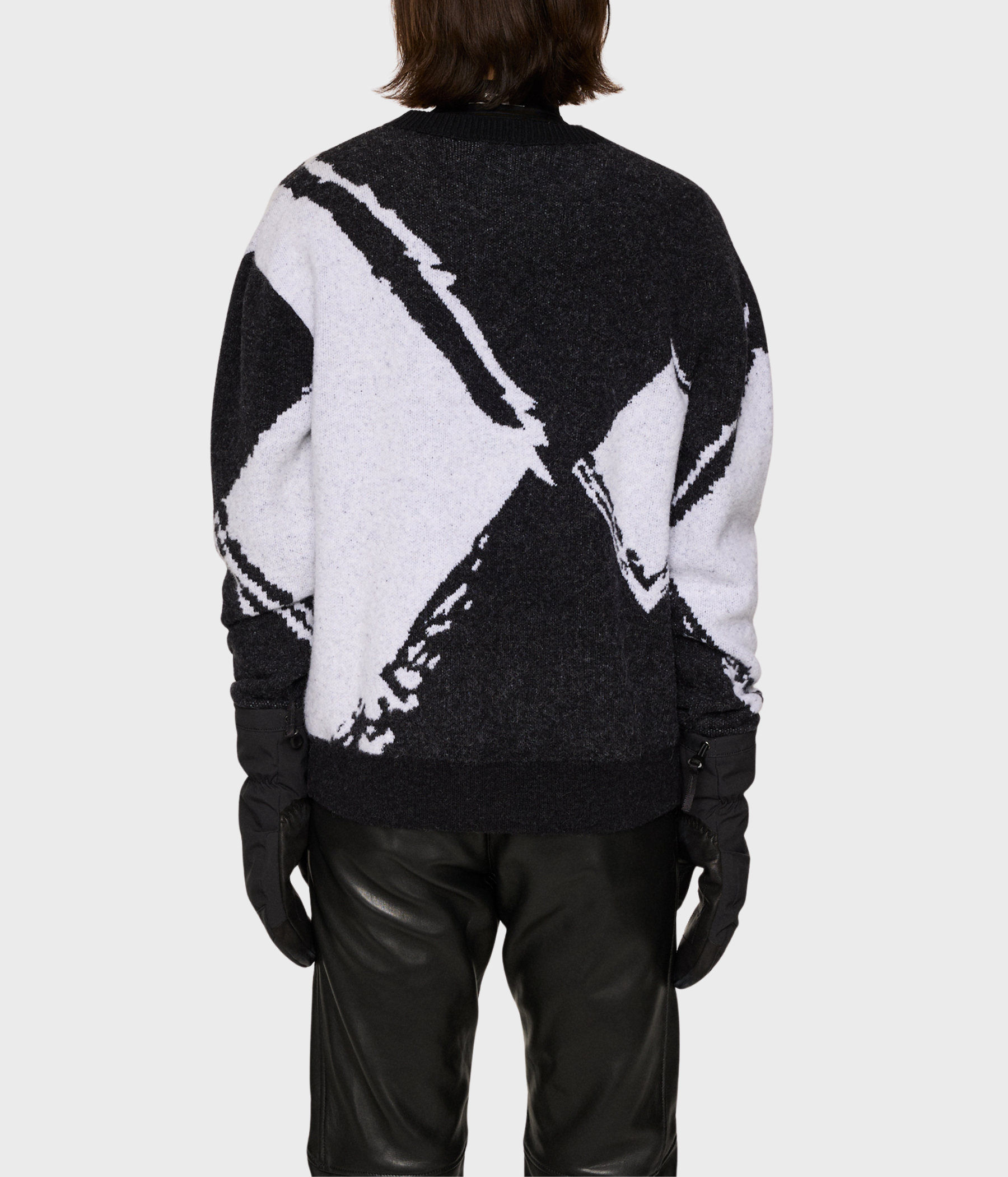 Jaxton Knitted Sweater. (9999 Black)