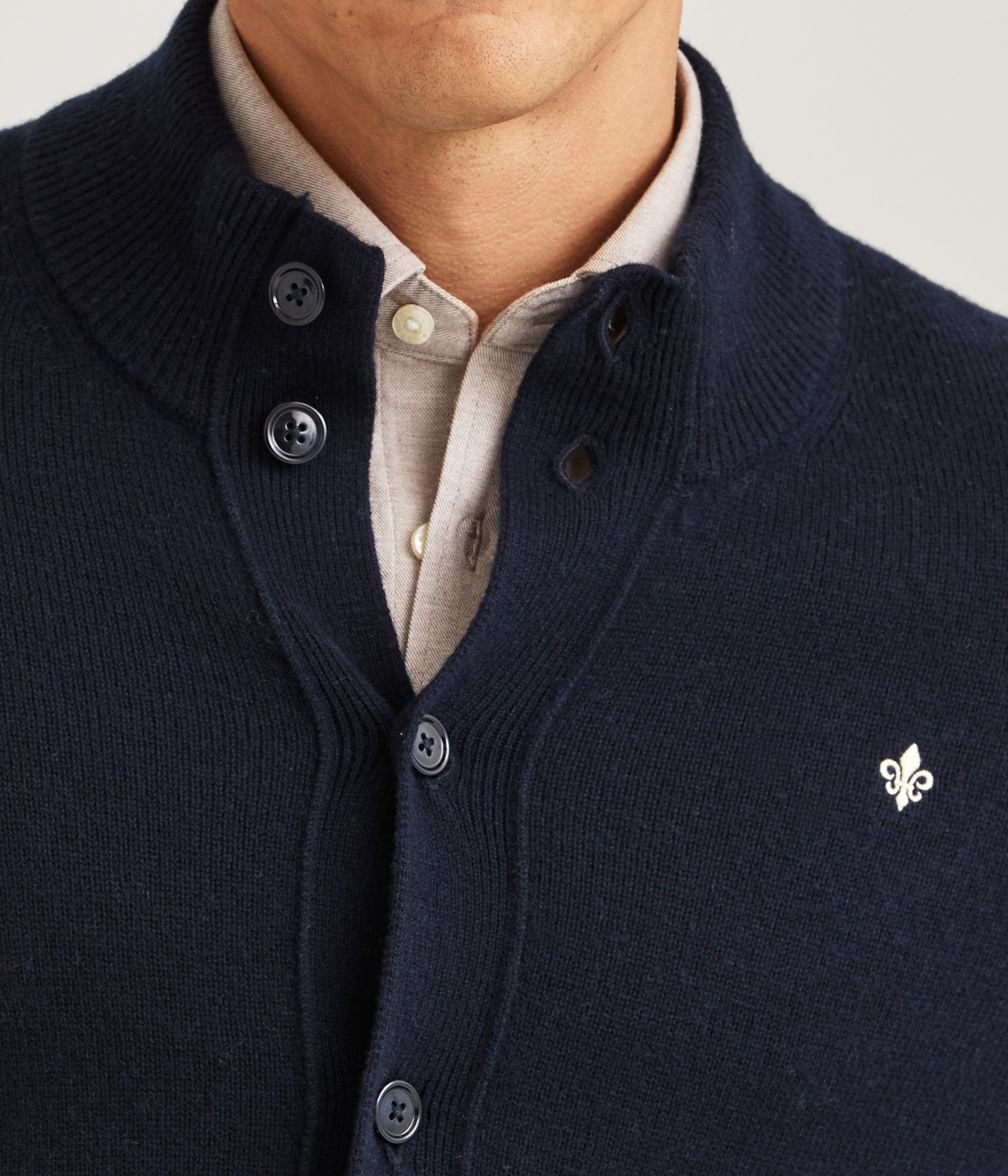 Hertford Button Cardigan. (60 Navy)