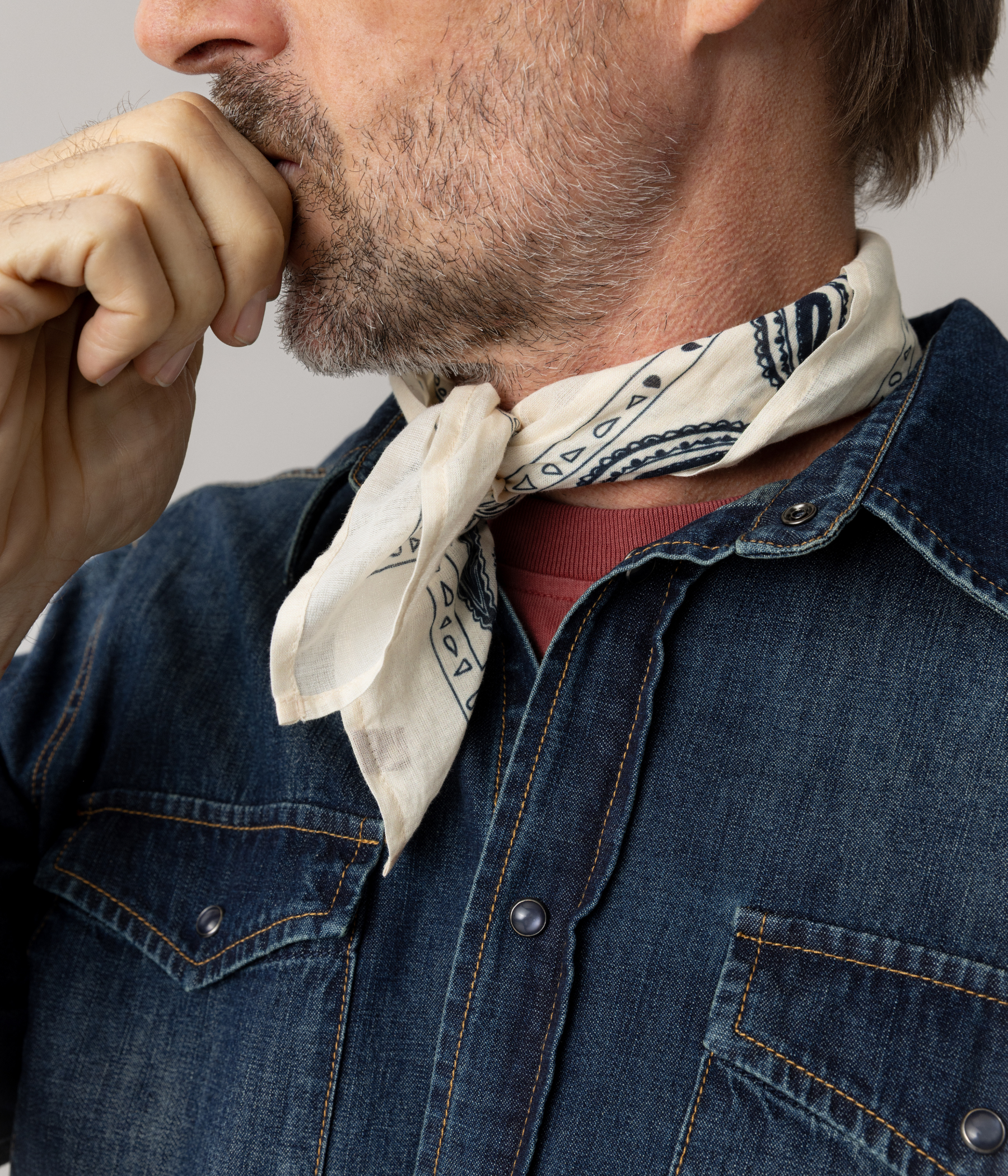 Mmgmartin Paisley Neckerchief (180 Ecru)
