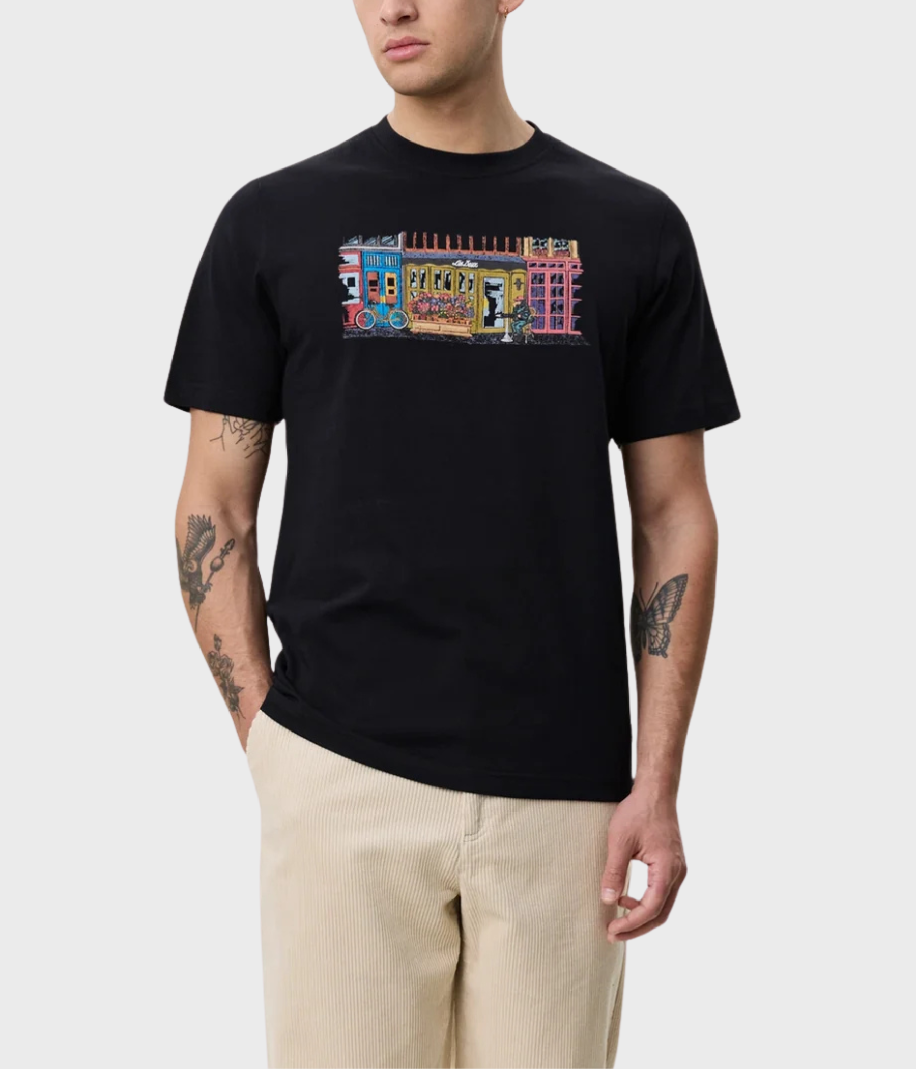 Market T-Shirt (100 Black)