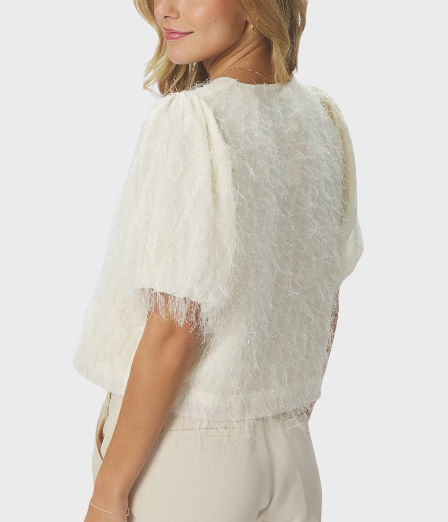 Aisa Frilly Blouse (122 creme) - D.O. Design Only