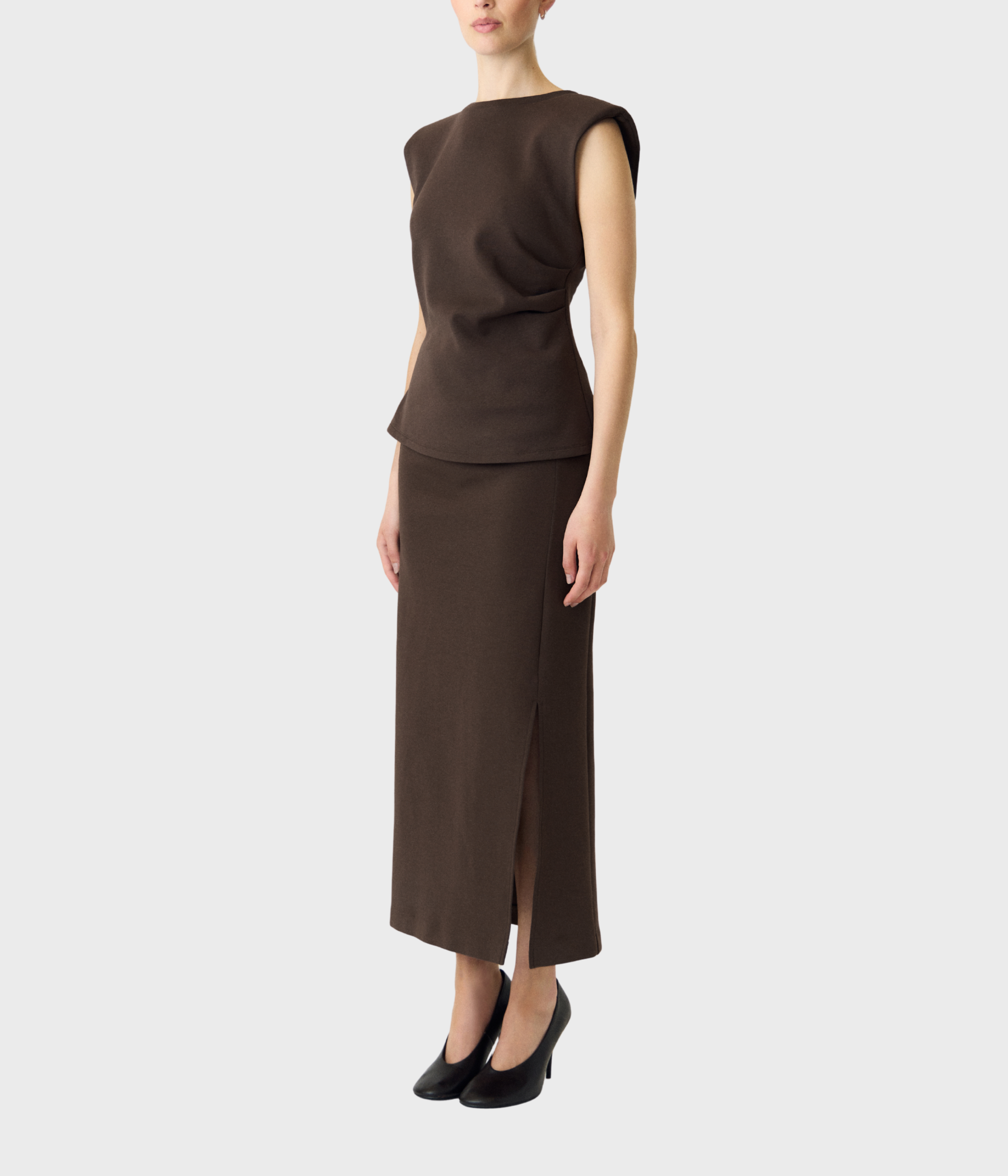 Yaspina Hw Long Skirt Noos (Chocolate brown)