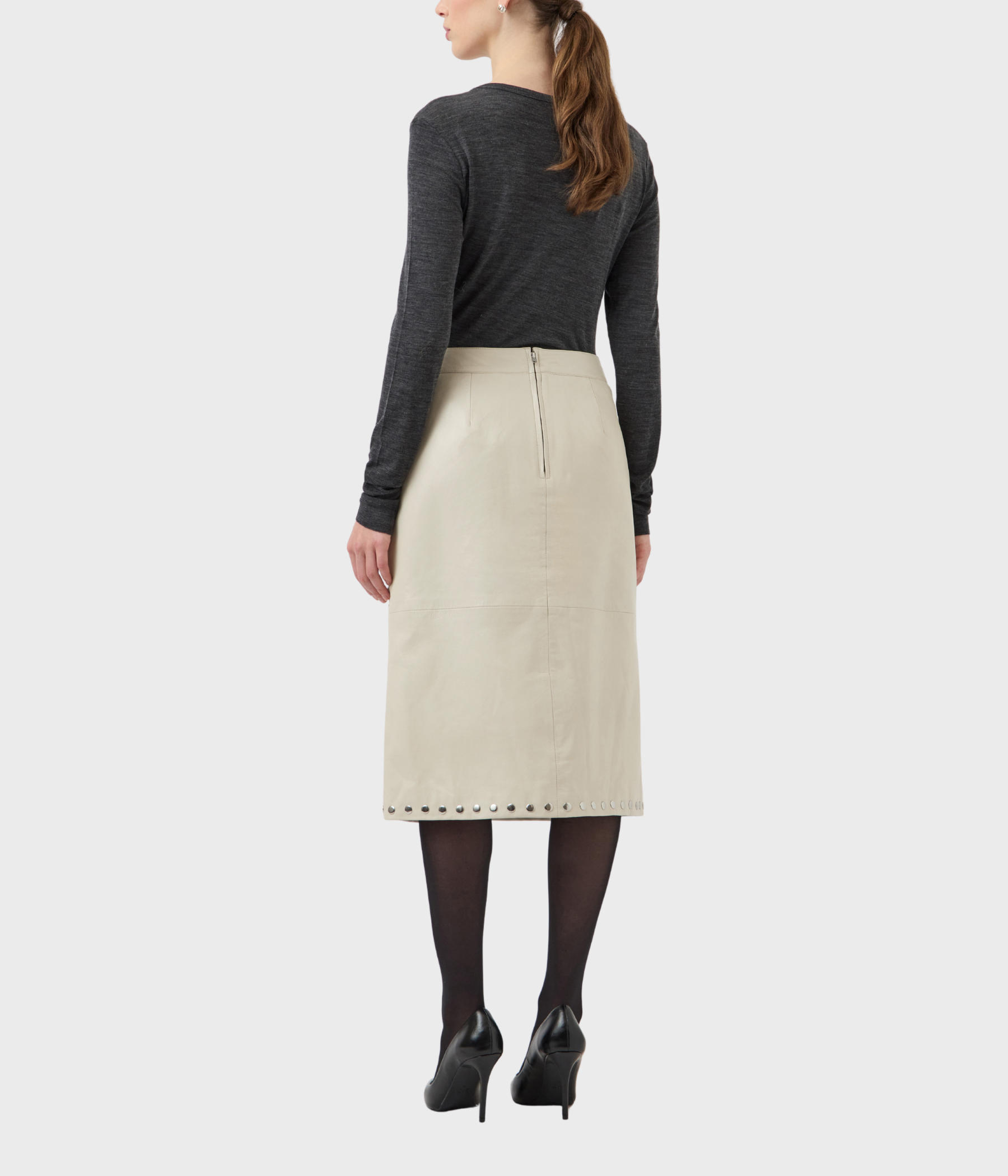 YASJUNIPER MW STUD LEATHER SKIRT  - SHOW (Fog Detail:W SILVER STUDS)