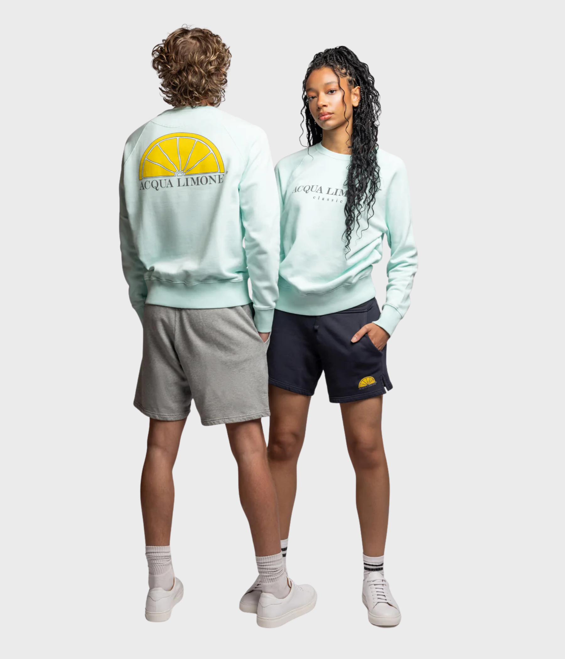 College Classic. (530 Aqua)