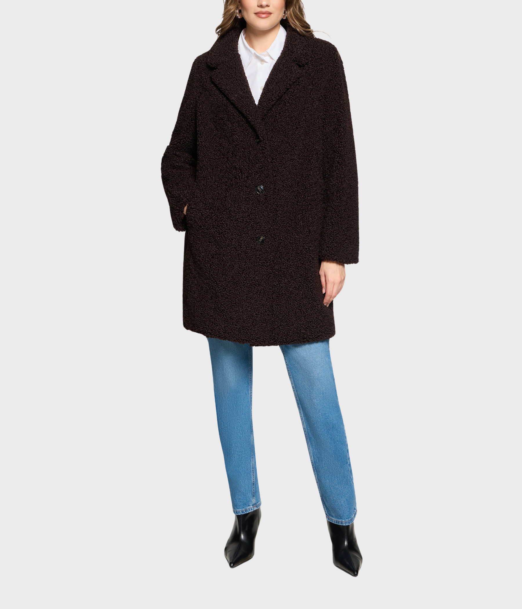 Diddi. (16300 Deep Brown)