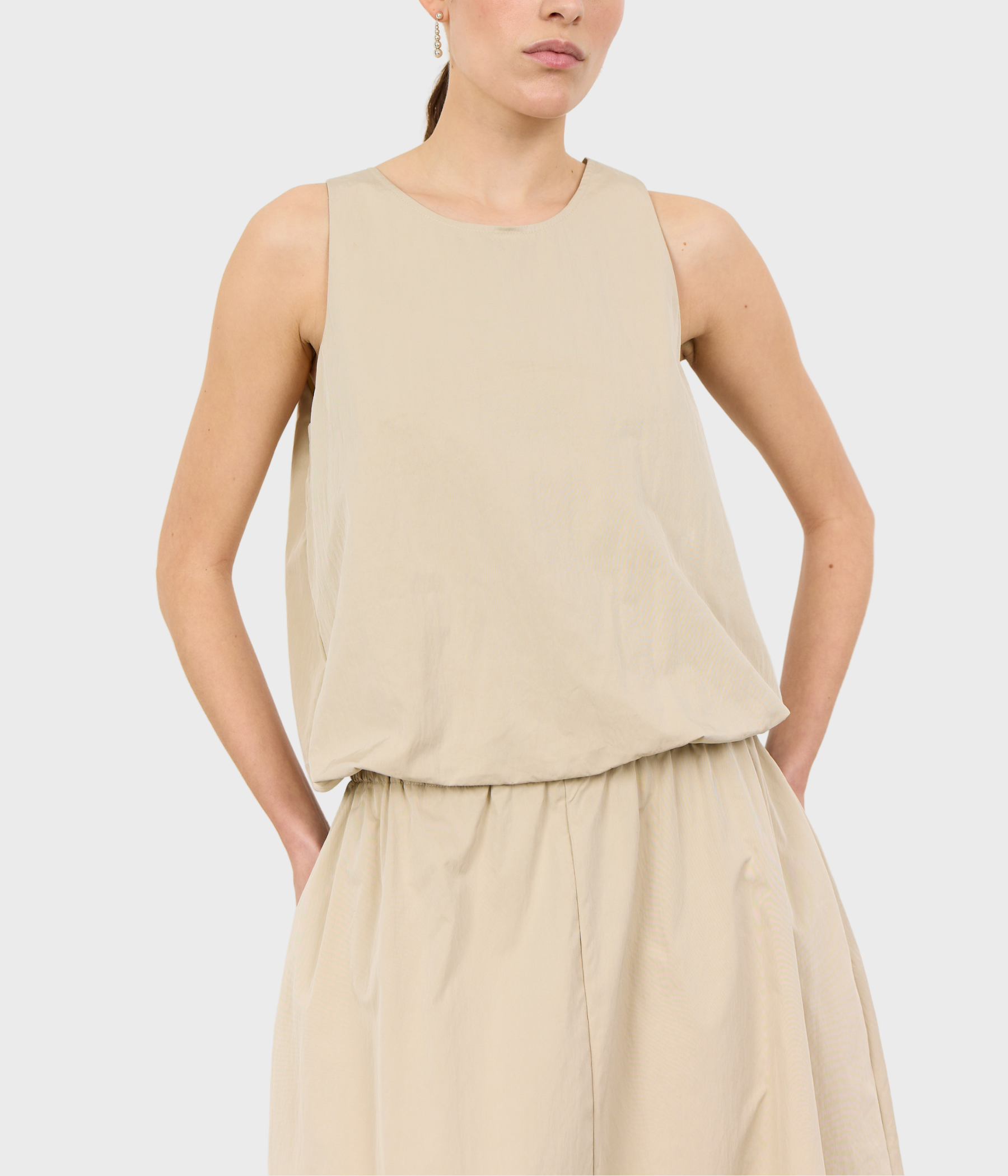 LR-LEA 1 (L181 - BEACH SAND)