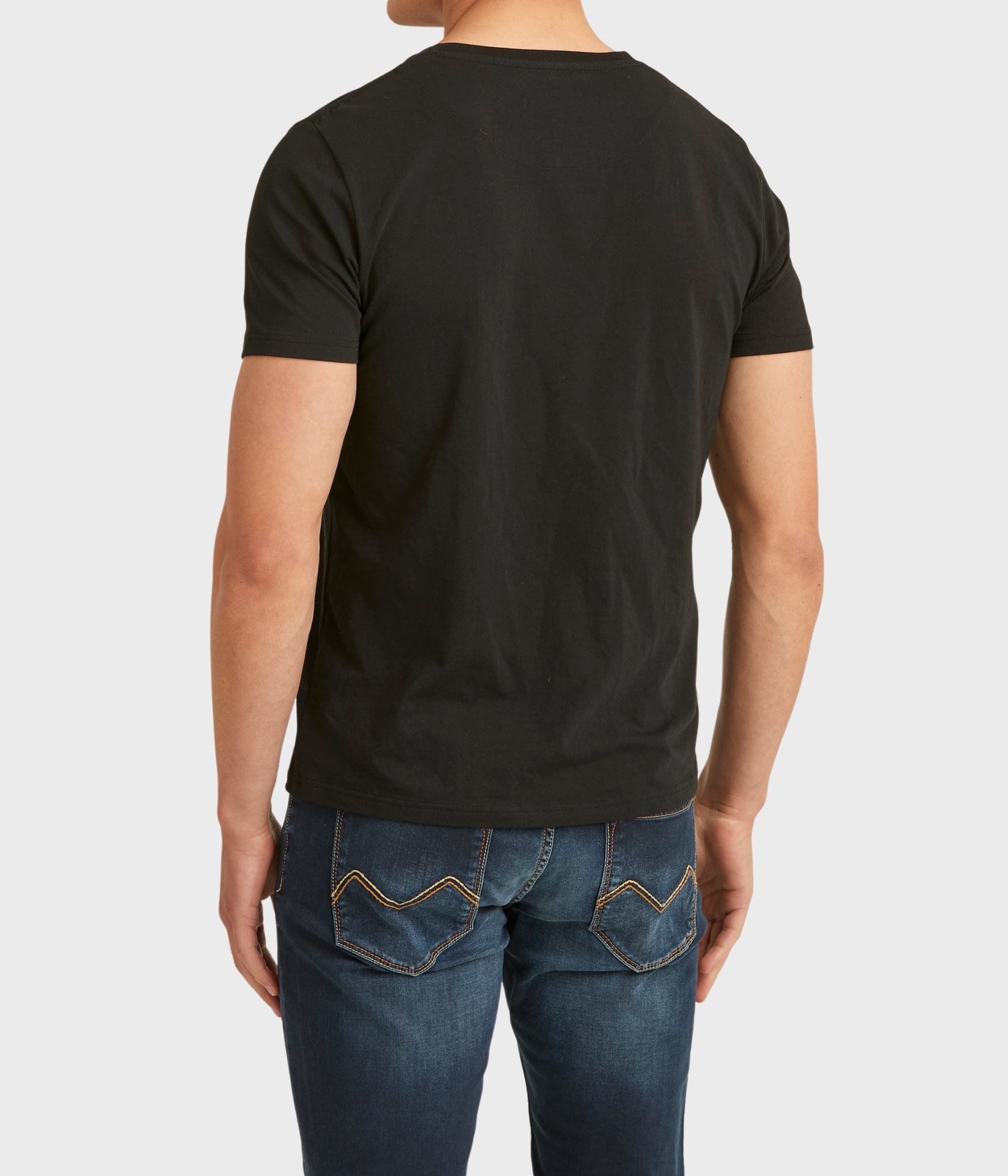 James Tee (99 Black)