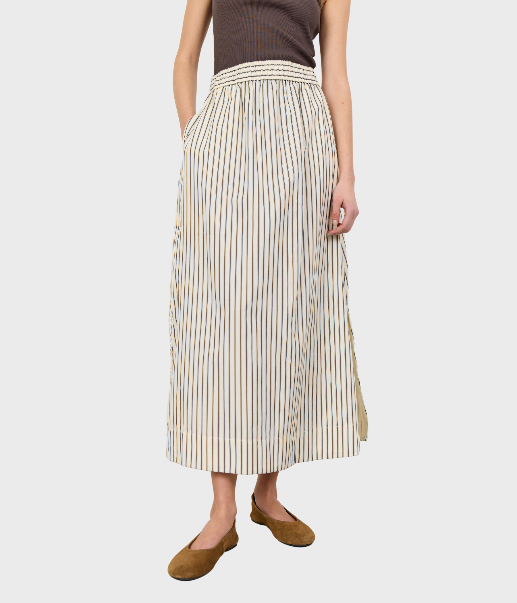 LR-LUCILLA 4 (L895C - CHOCOLATE COMBI)