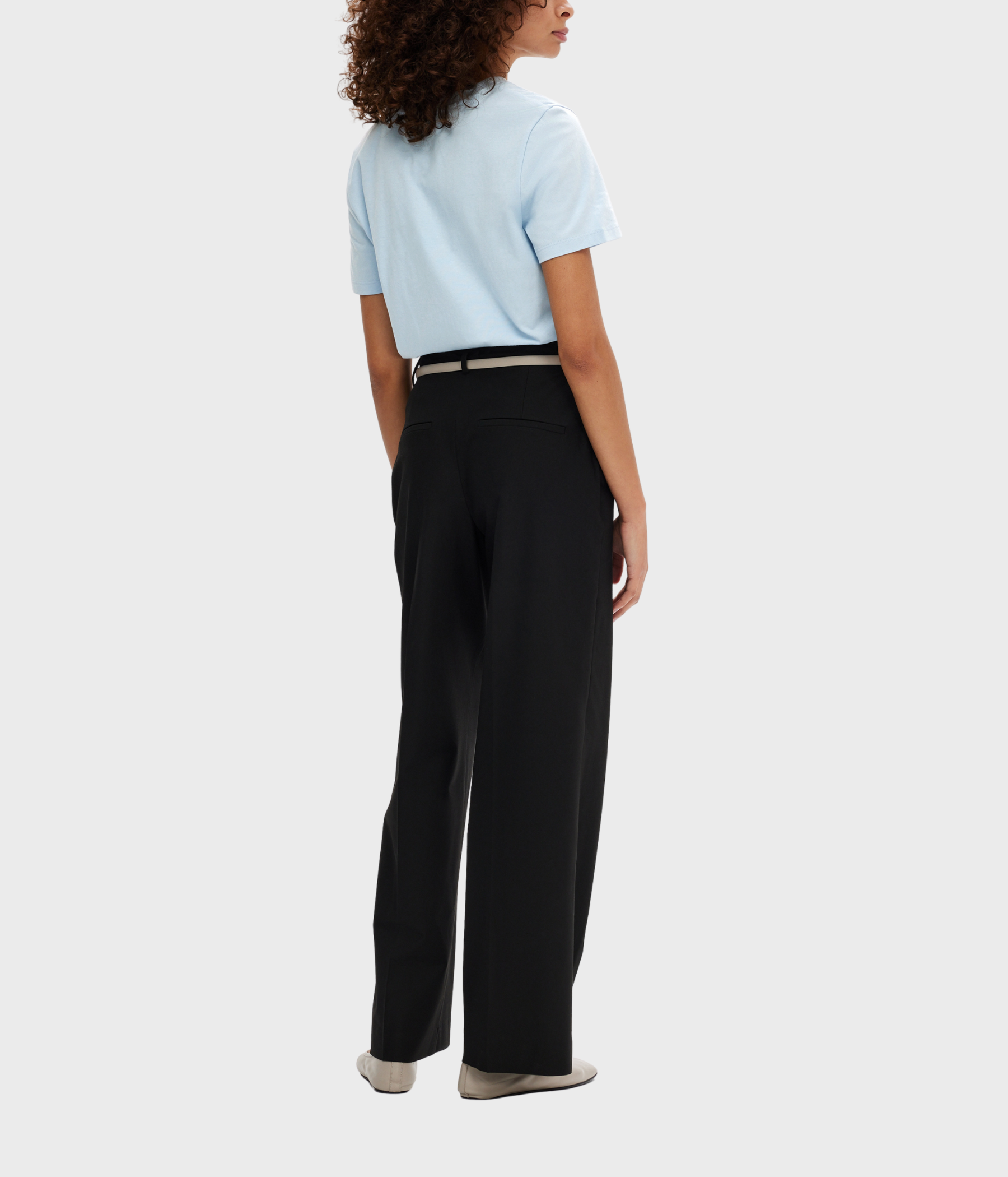 SLFESSENTIAL SS V-NECK TEE NOOS. (CASHMERE BLUE)