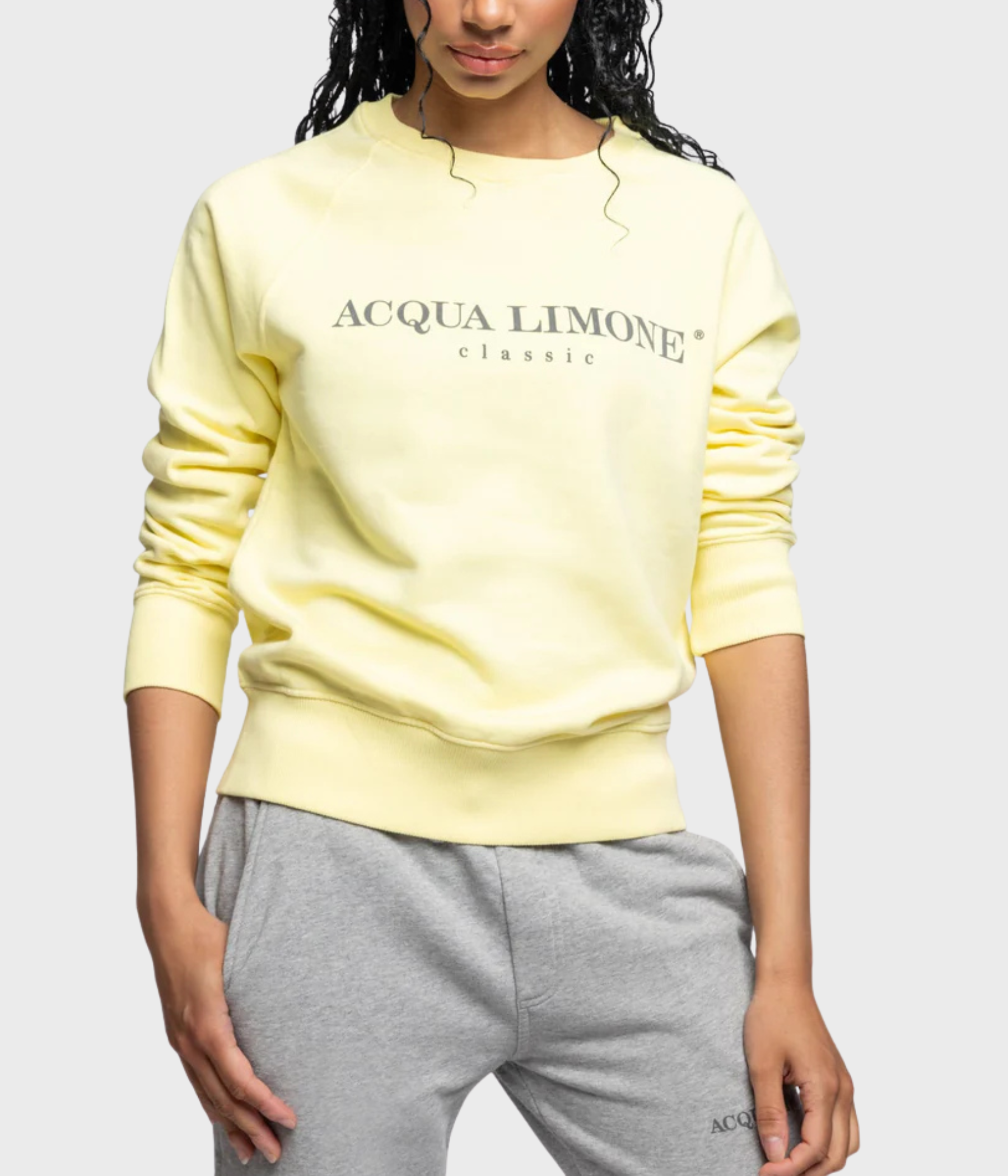 College Classic. (720 Lemon)